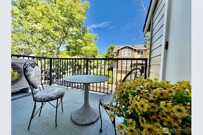 1913 16th Lane E, Issaquah, WA 98029 - Photo 18
