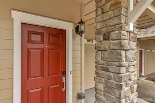 1913 16th Ln E, Issaquah, WA 98029 - Photo 2