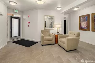 530 4th Ave W, Seattle, WA 98119 - Photo 24