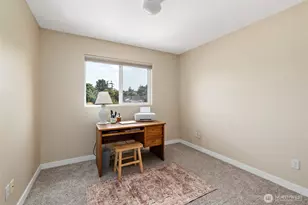 204 NW Capstan Ct, Coupeville, WA 98239 - Photo 18