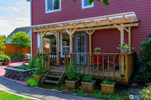204 NW Capstan Ct, Coupeville, WA 98239 - Photo 4