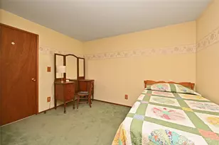 10733 Bartlett Ave NE, Seattle, WA 98125 - Photo 18