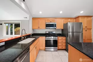 12721 27th Ave NE, Seattle, WA 98125 - Photo 16