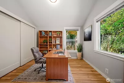 12721 27th Avenue NE, Seattle, WA 98125 - Photo 10