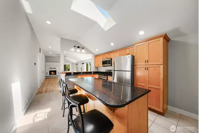 12721 27th Avenue NE, Seattle, WA 98125 - Photo 18