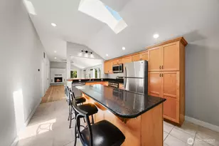 12721 27th Ave NE, Seattle, WA 98125 - Photo 18