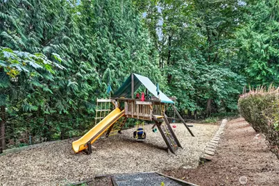 21939 NE 11th Street, Sammamish, WA 98074 - Photo 38