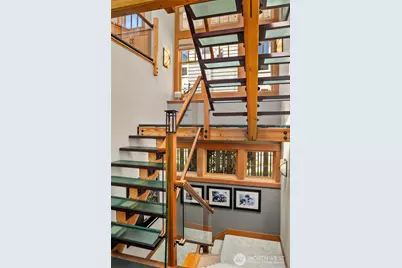 421 2nd Street W, Kirkland, WA 98033 - Photo 4