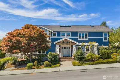 421 2nd Street W, Kirkland, WA 98033 - Photo 1