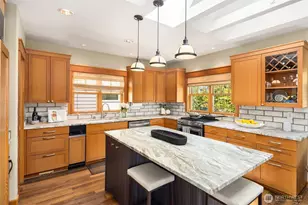 421 2nd St W, Kirkland, WA 98033 - Photo 20