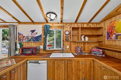 7489 Woody Lane, Anacortes, WA 98221 - Photo 18