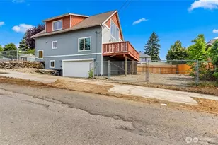 3565 E M St, Tacoma, WA 98404 - Photo 2