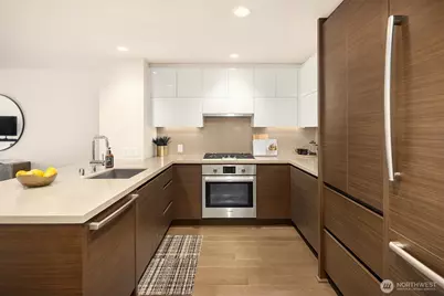 583 Battery Street #516N, Seattle, WA 98121 - Photo 2