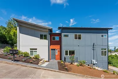 5426 31st Avenue S, Seattle, WA 98108 - Photo 1