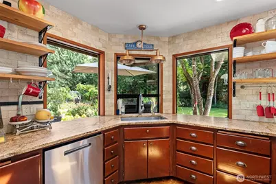 9020 69th Avenue NW, Gig Harbor, WA 98332 - Photo 12