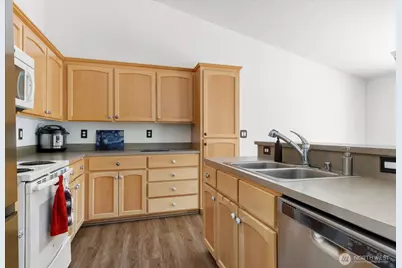 195 NW 12th Court, Oak Harbor, WA 98277 - Photo 14