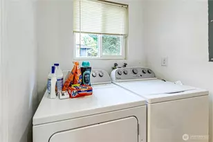 21925 2nd Ave SE, Bothell, WA 98021 - Photo 18