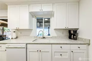 21925 2nd Ave SE, Bothell, WA 98021 - Photo 8