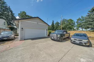 2399 McDonald Ave, DuPont, WA 98327 - Photo 20