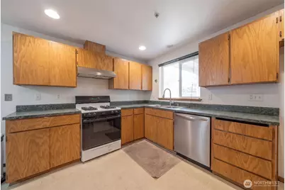 2399 McDonald Avenue, DuPont, WA 98327 - Photo 10