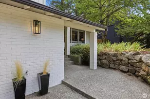 7520 86th Ave SE, Mercer Island, WA 98040 - Photo 2