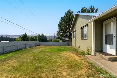 5 Sand Flat Road, Omak, WA 98841 - Photo 2