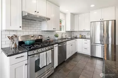 10317 11th Avenue NW, Seattle, WA 98177 - Photo 12