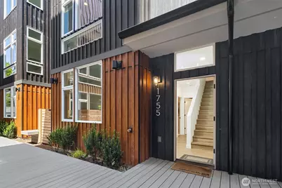 1755 17th Avenue, Seattle, WA 98122 - Photo 2