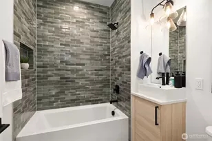1755 17th Ave, Seattle, WA 98122 - Photo 10