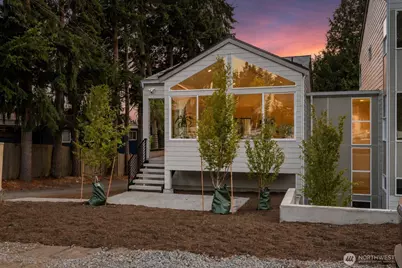 12749 37th Avenue NE, Seattle, WA 98125 - Photo 1