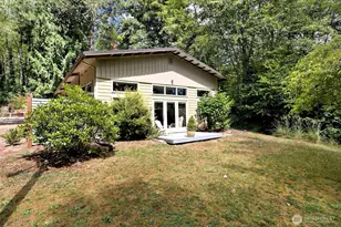 320 E Agate Beach Dr, Shelton, WA 98584 - Photo 1