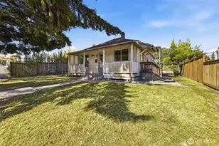 4620 N Pearl St, Tacoma, WA 98407 - Photo 2