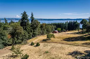 4409 SW Point Robinson Rd, Vashon, WA 98070 - Photo 32