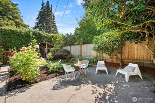 2916 Walnut Ave SW, Seattle, WA 98116 - Photo 24