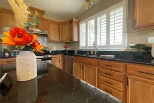 1382 NW Kathleen Dr, Oak Harbor, WA 98277 - Photo 8