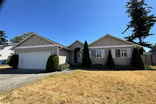 1382 NW Kathleen Dr, Oak Harbor, WA 98277 - Photo 2