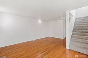 12042 31st Ave NE, Seattle, WA 98125 - Photo 8