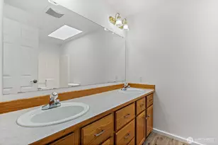 12042 31st Ave NE, Seattle, WA 98125 - Photo 14