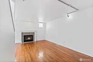 12042 31st Ave NE, Seattle, WA 98125 - Photo 6