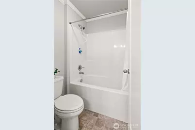 19538 136th Street E, Bonney Lake, WA 98391 - Photo 32