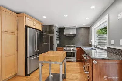 3720 SW 100th Street, Seattle, WA 98146 - Photo 8