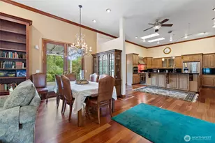 43103 Hilligoss Ln E, Eatonville, WA 98328 - Photo 12