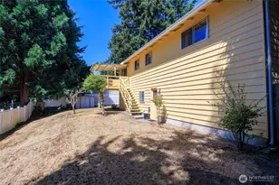 8926 Emerson Pl, Everett, WA 98208 - Photo 20