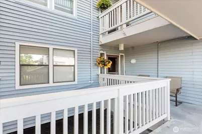 651 SE Bayshore Drive #C102, Oak Harbor, WA 98277 - Photo 1