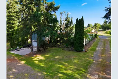 415 118th Avenue E, Edgewood, WA 98372 - Photo 2