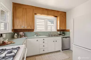 1754 S Horton St, Seattle, WA 98144 - Photo 8