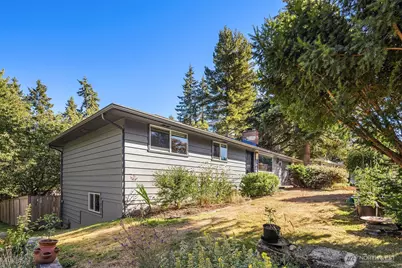 6416 170th Place SW, Edmonds, WA 98026 - Photo 2