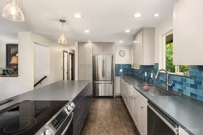 6416 170th Place SW, Edmonds, WA 98026 - Photo 10