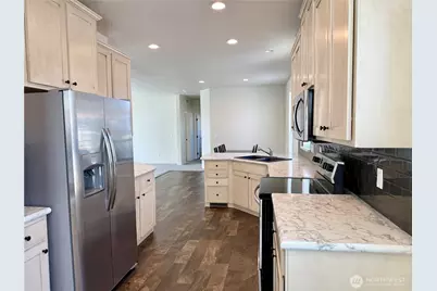 607 37th Street SE #99A, Auburn, WA 98002 - Photo 4