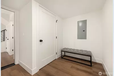 1502 N 100th Street, Seattle, WA 98133 - Photo 8